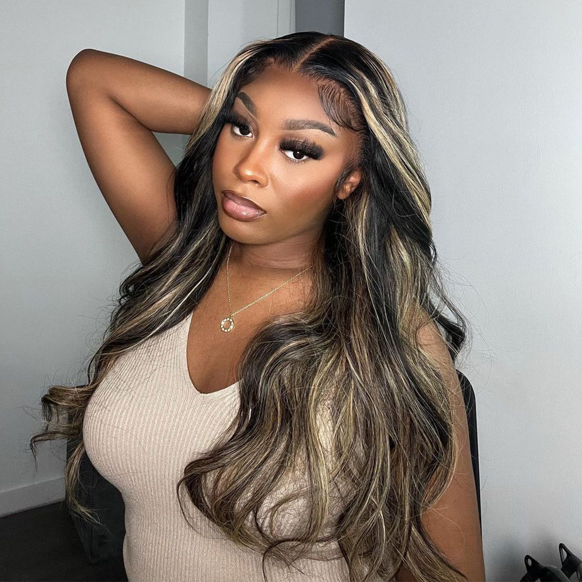 [Aicrelery] Balayage Highlight Colored Body Wave Wigs HD Lace Human Hair Wigs Natural Hairline